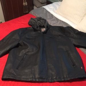Levi’s Black leather jacket. Size XXL. NWT.